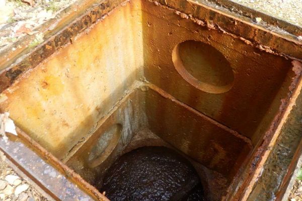 Spurgo e manutenzione delle fosse biologiche: la guida completa per privati e condomìni